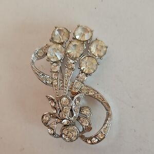 Victorian Style Rhinestone & Silvertone Brooch